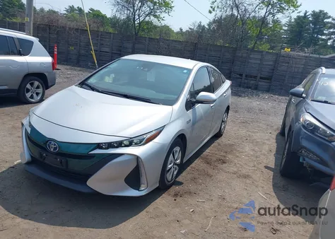 2018 Toyota Prius Prime Premium z USA, uszkodzony, nr VIN JTDKARFP7J3100143